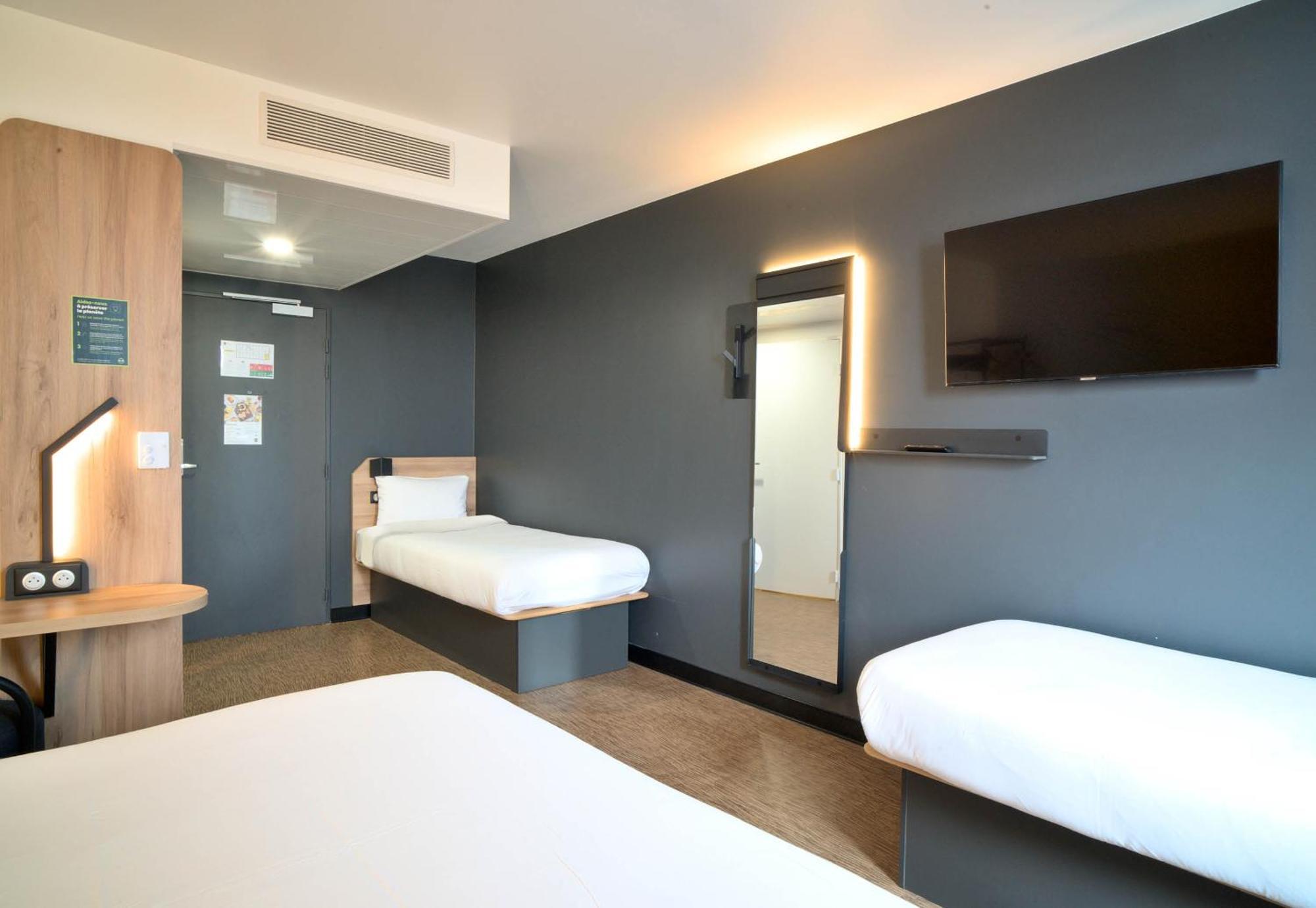 B&B Hotel Dreux Nord Exterior foto
